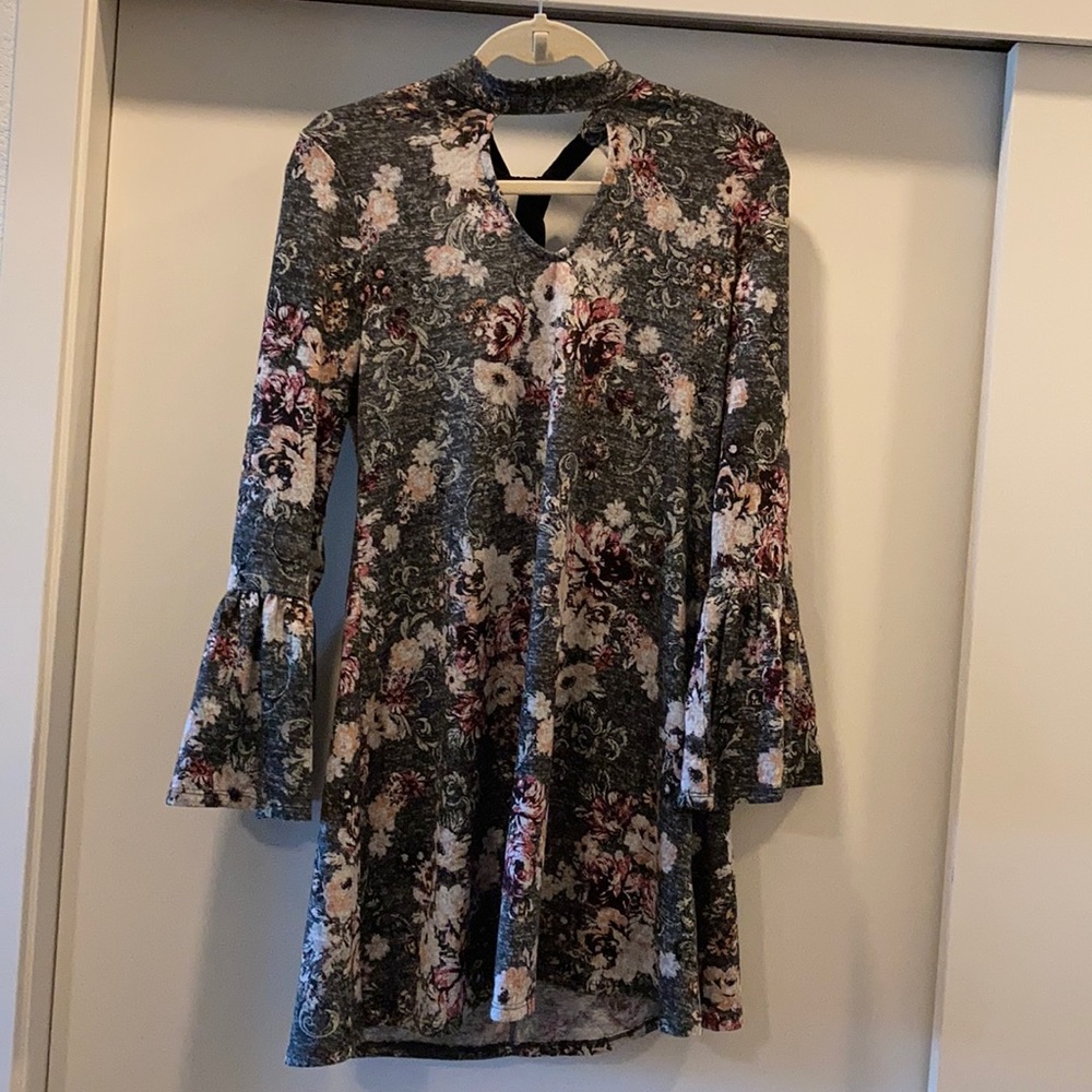 Francesca’s Long Sleeve Floral Dress